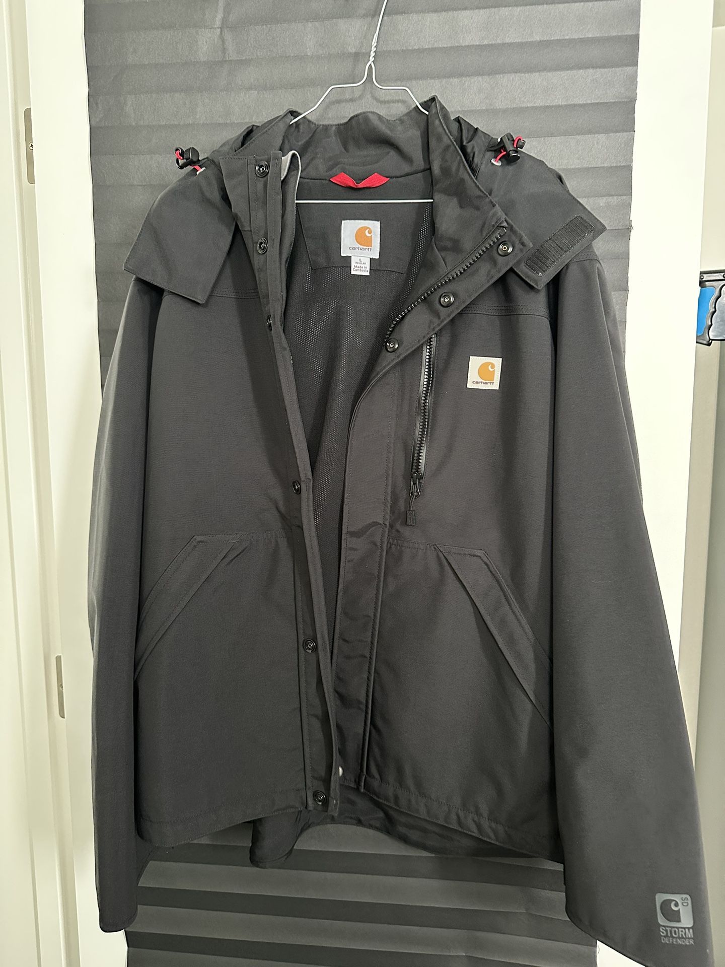 Carhartt Men’s Large black waterproof jacket