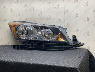 08-12 HONDA ACCORD PASSENGER SEDAN HEADLIGHT