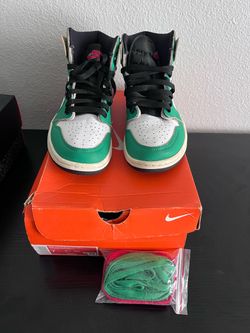Air Jordan 1 Retro High OG “Lucky Green”  size 7