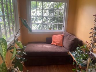 Chaise lounge