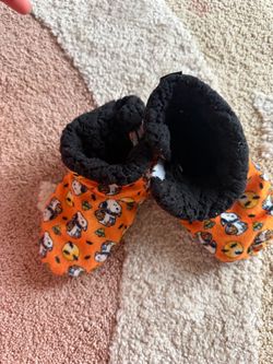 Snoopy Halloween Baby Booties