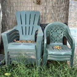 8 Outdoor Chairs