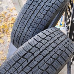 Two Tires 225 50 18 - Dunlop Grasspic DS 3