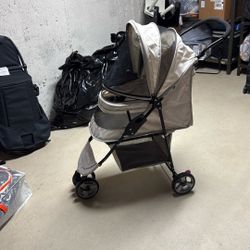 dog stroller 