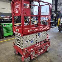 MICRO 19 SCISSOR LIFT 19 FEET - MEC MICRO 19