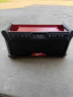 Milwaukee M18 Jobsite Radio