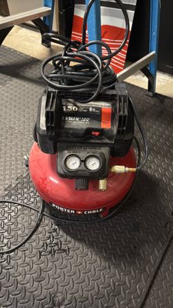 Compressor and piston