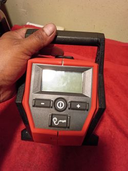 Excelente Condiciones M12 Milwaukee Inflador Tool Only $89