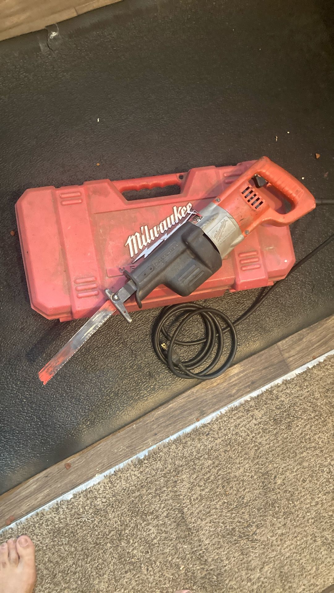 MILWAUKEE SAWZALL