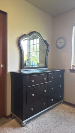 Brown Bedroom set