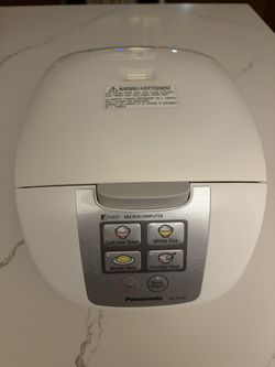 Rice Cooker With Free Pans
