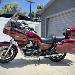 1983 Honda Silverwing GL650i (Interstate)