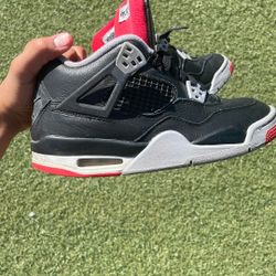 Jordan 4 Bred