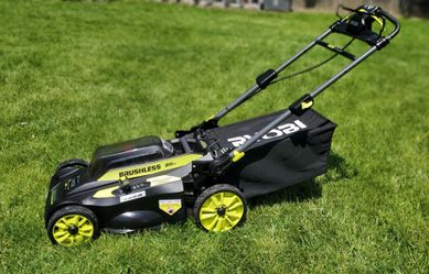 Ryobi RY401012VNM is a 20-inch 40V HP Brushless Self-Propelled Lawn Mower!