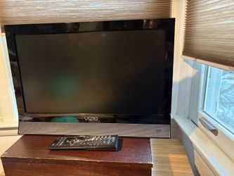 Vizio Razor M220VA 22" 1080p HD LED LCD Television