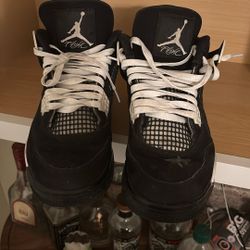 Jordan retro 4s White Thunder 