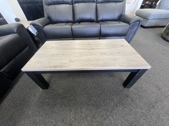 Coffee and end table set