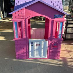 Little Tikes Playhouse