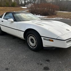 1984 Chevrolet Corvette Coupe C4