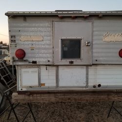 1968-1972 Siesta Hard Side Pop Up Truck Camper