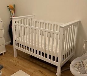 Crib and mattress