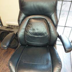 Lazy Boy Desk Chair