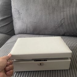 Jewelry box with key