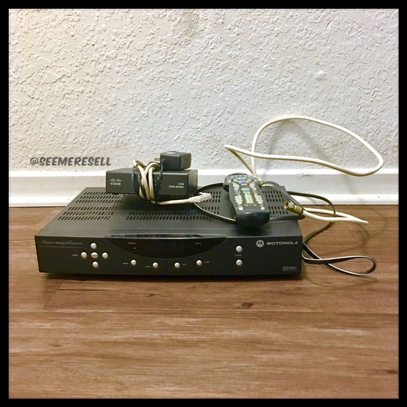 Motorola CATV Converter DCT 2524/1631/AL with remote control BUNDLED with cisco 2100 cable modem w/ all plugs and cables