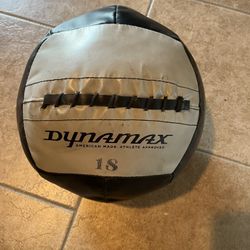 Dynamax 18lb Medicine Ball 