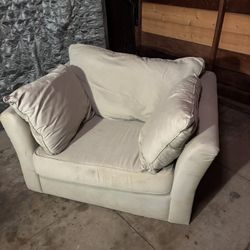 Oversized Comfy Armchair 