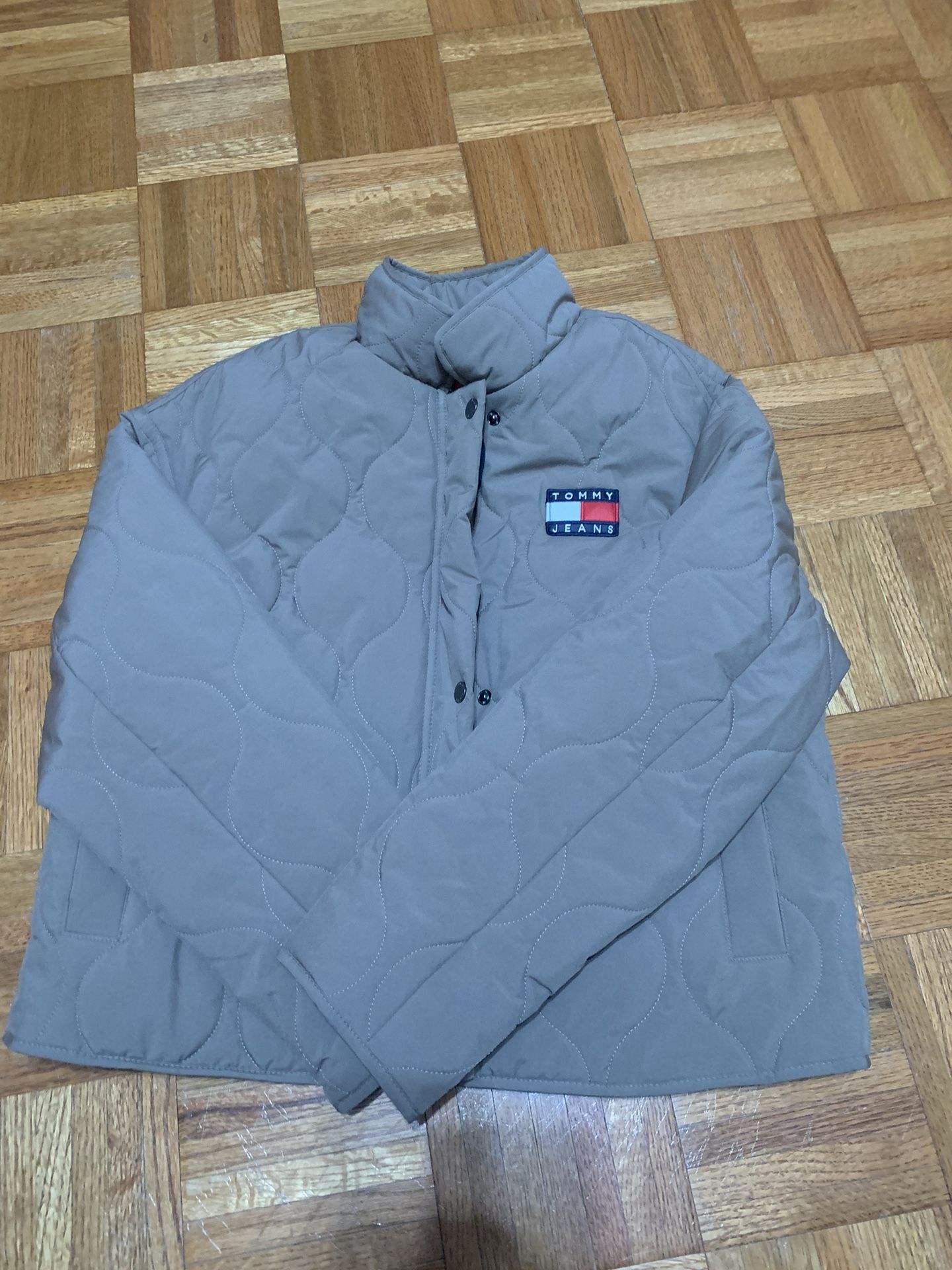 Tommy Jeans Tommy Hilfiger USA Tanish Brown Puffer Jacket Small Short