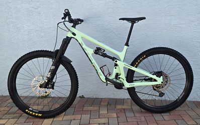 2023 Yeti SB160 C1 - Large - Excellent Condition