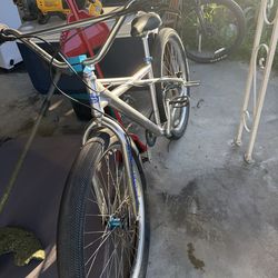 Se monster quad bike