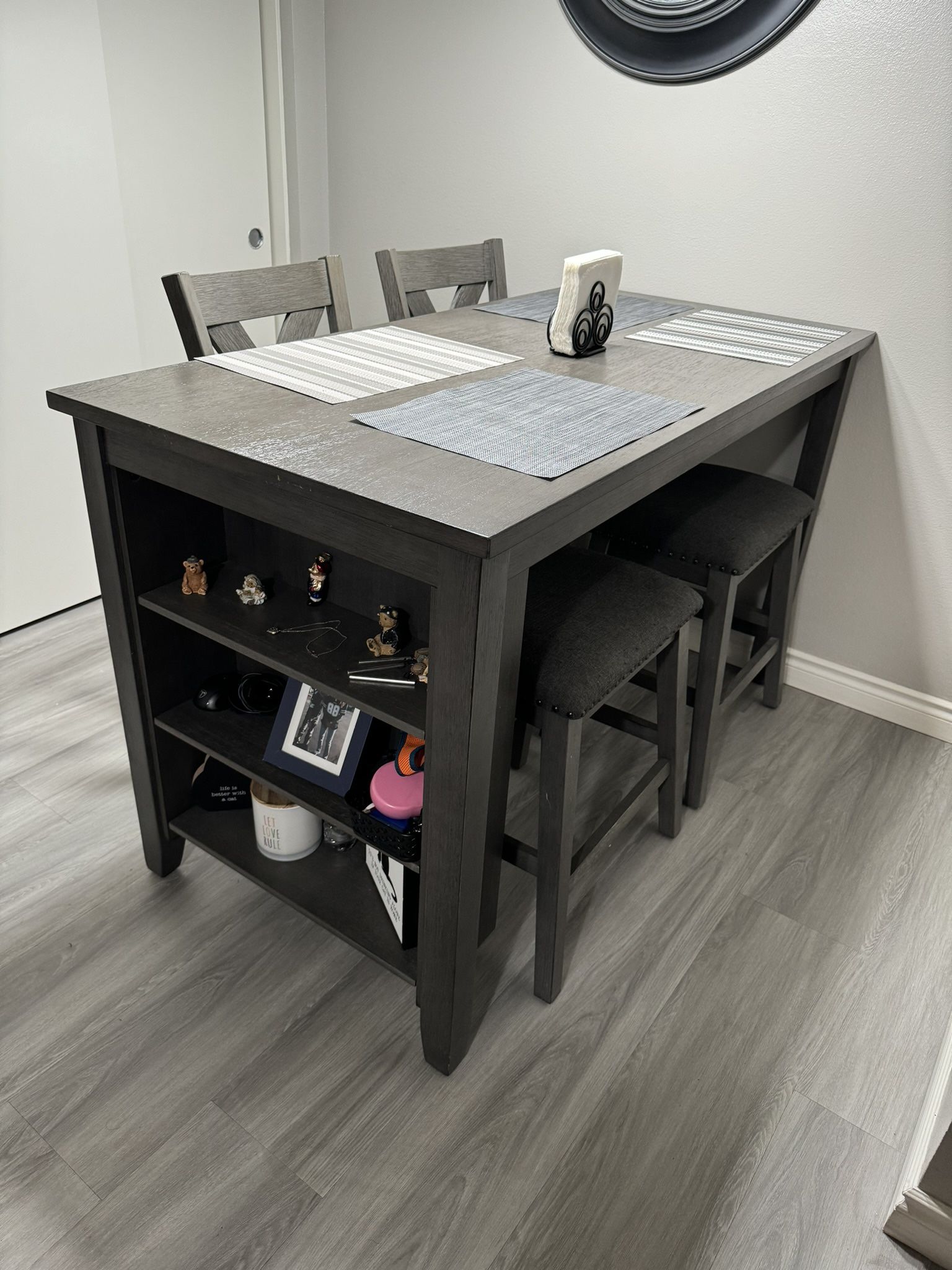 Dinning Table