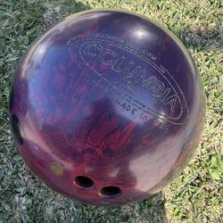 Columbia 300 bowling ball 11 pounds