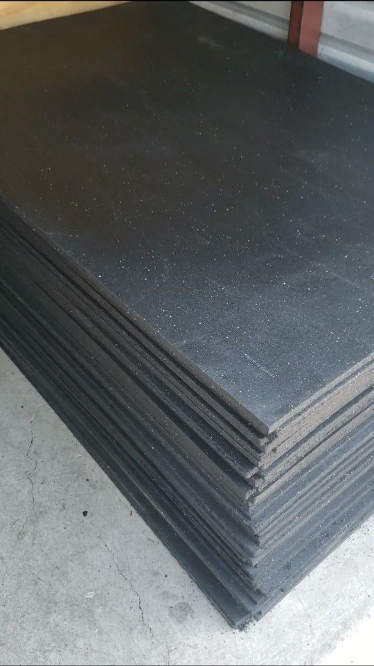 NEW Gym Mats 4ft X 6ft Rubber Flooring HEAVY DUTY Horse Stall Mats For Home Gym Exercise Pads Fitness Tiles