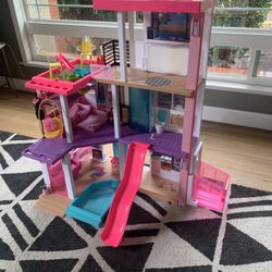 Barbie Dream House + Accessories 