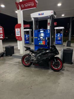 Yamaha R6