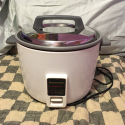 PANASONIC RICE COOKER 10 CUP $10 OR BEST OFFER