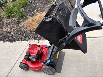 Toro Smart Stow Lawn Mower