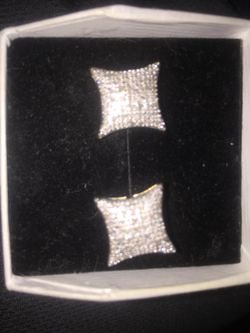 10k diamond earings