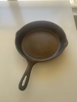 Griswold 10 1/2” Cast Iron Pan #8
