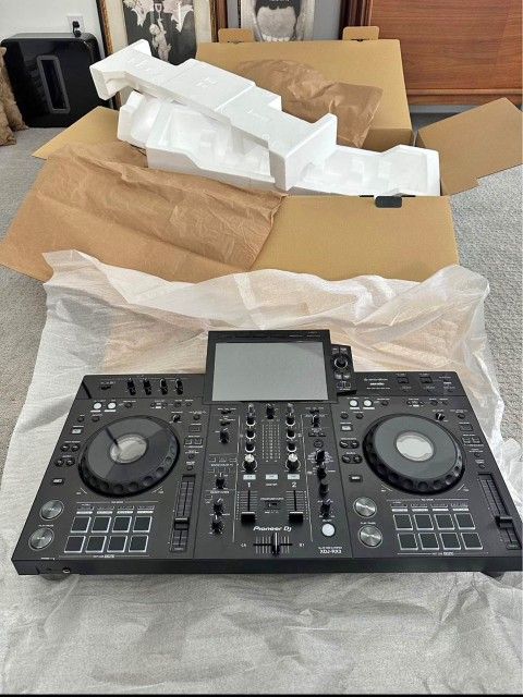 DJ- Prime- XDJ- RX3