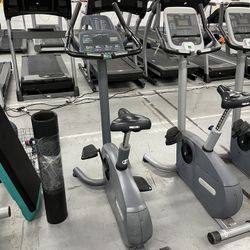 Precor C846i Upright Stationary Exercise Bike for Home Gym