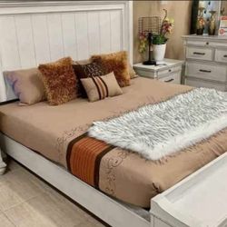 Kanwyn Whitewash Panel Storage Bedroom Set 1659
