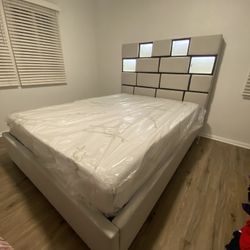 Queen Size Bed Frame With Mattress 