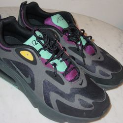 2018 Nike Air Max 200 "Bordeaux" University Gold/Anthracite Runnin Used Great Condition Size 10  