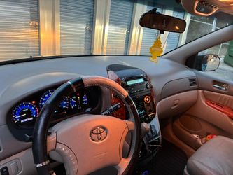 2008 Toyota Sienna