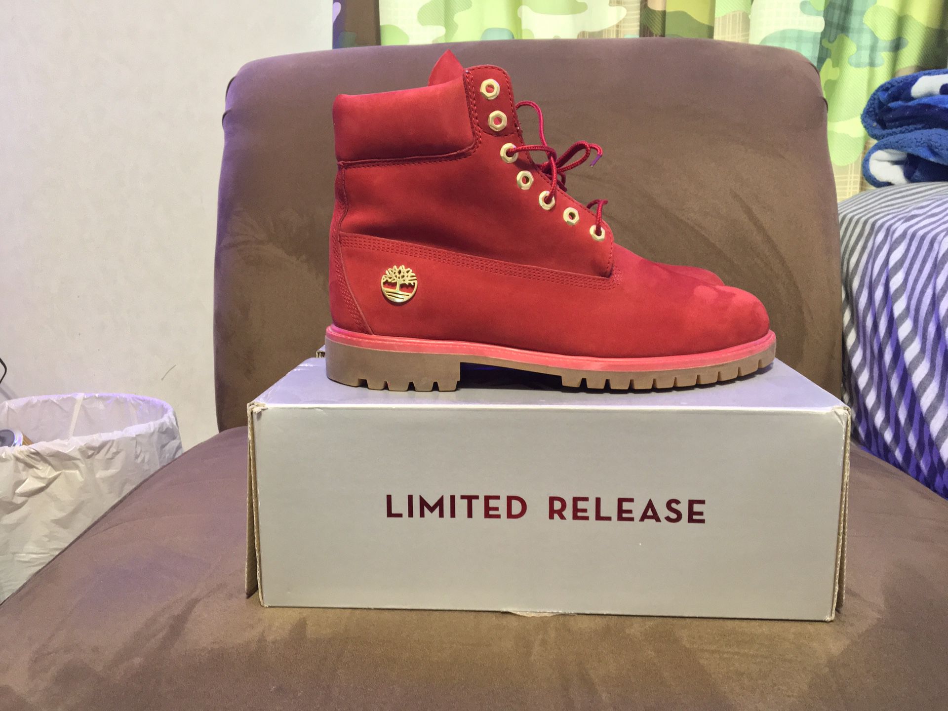 Red and Gold timberlands sz 11(VNDS) OBO