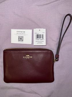 Coach Corner Zip Wristlet in Maroon
